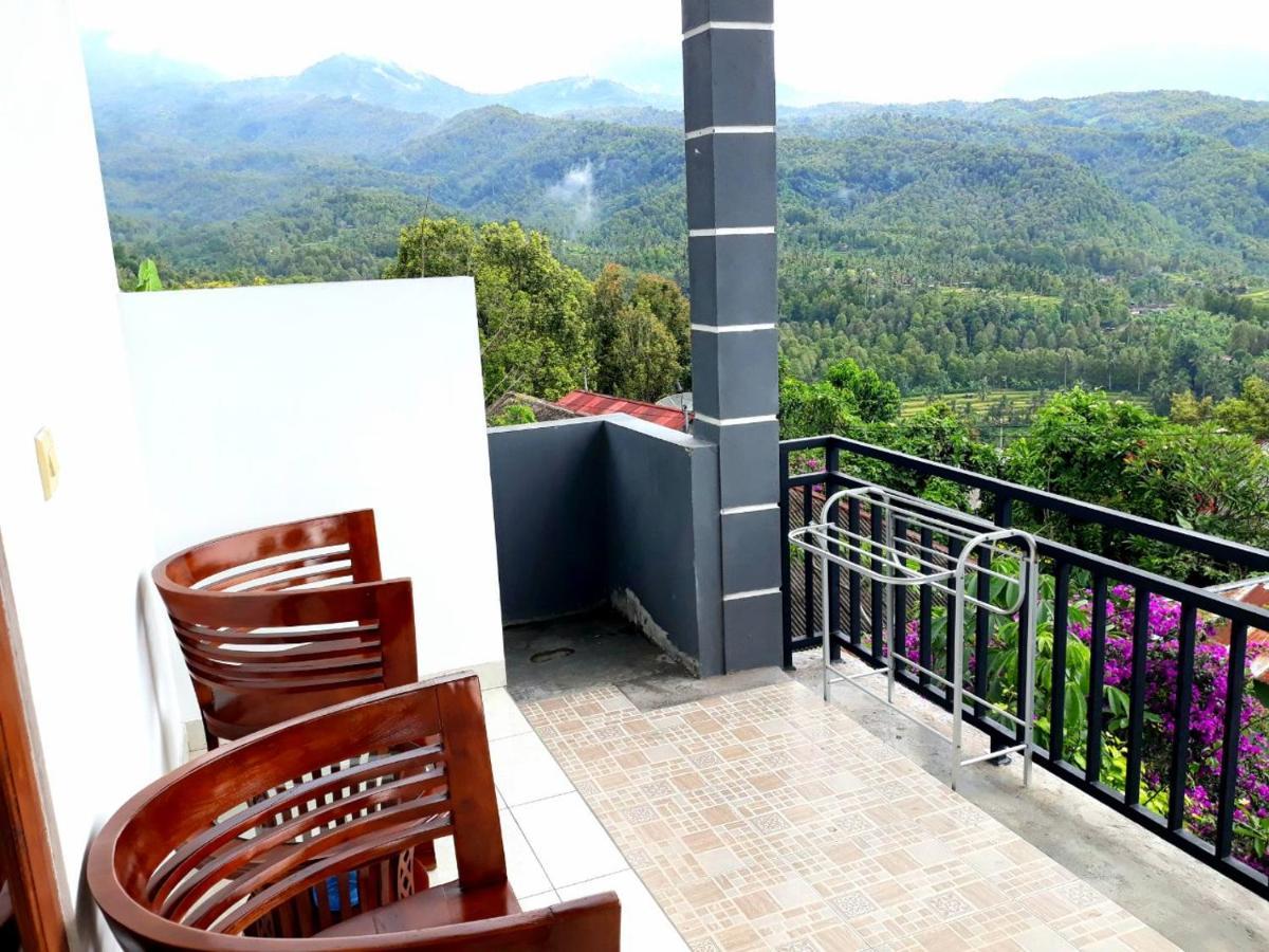 One Homestay And Warung Мундук Экстерьер фото