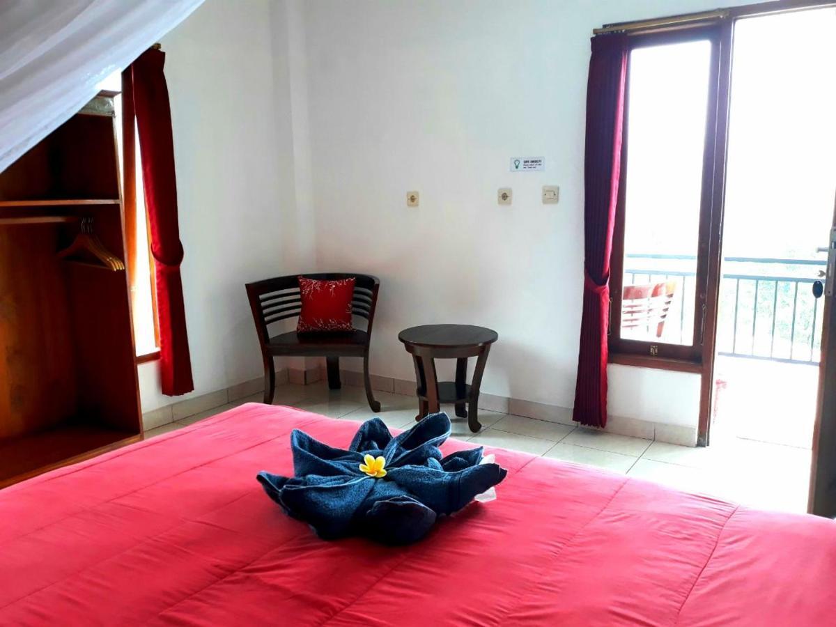 One Homestay And Warung Мундук Экстерьер фото