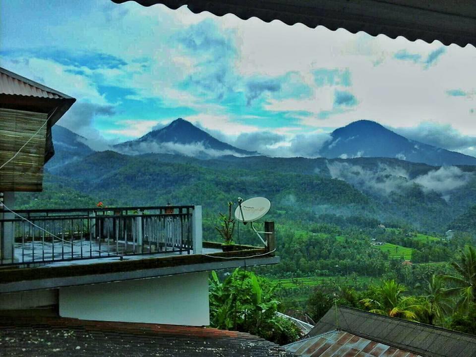 One Homestay And Warung Мундук Экстерьер фото