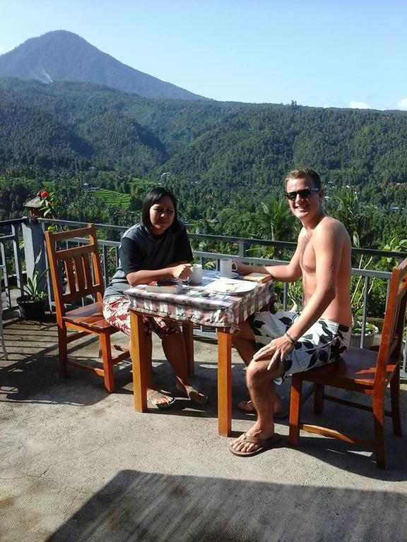 One Homestay And Warung Мундук Экстерьер фото