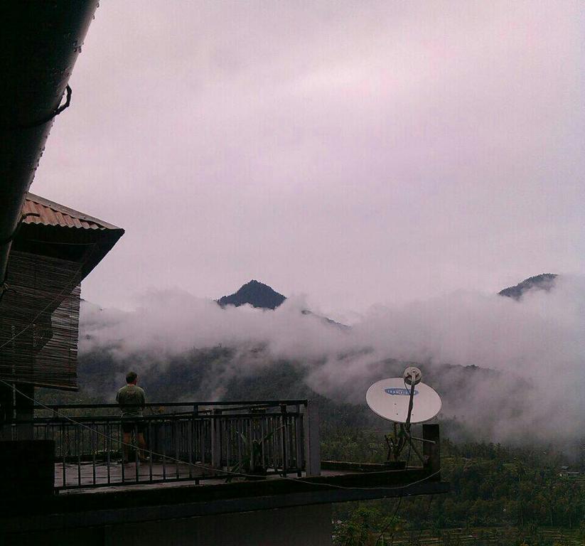 One Homestay And Warung Мундук Экстерьер фото