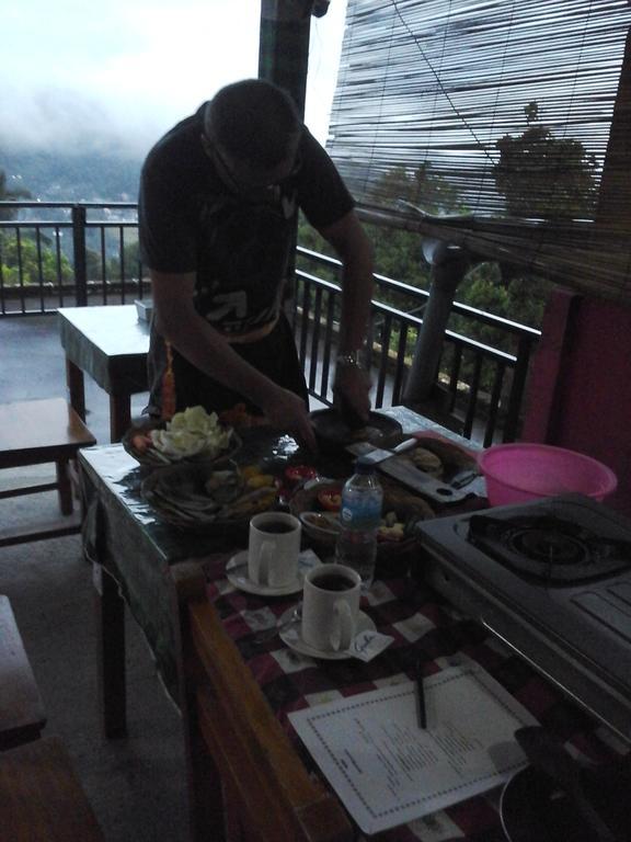 One Homestay And Warung Мундук Экстерьер фото