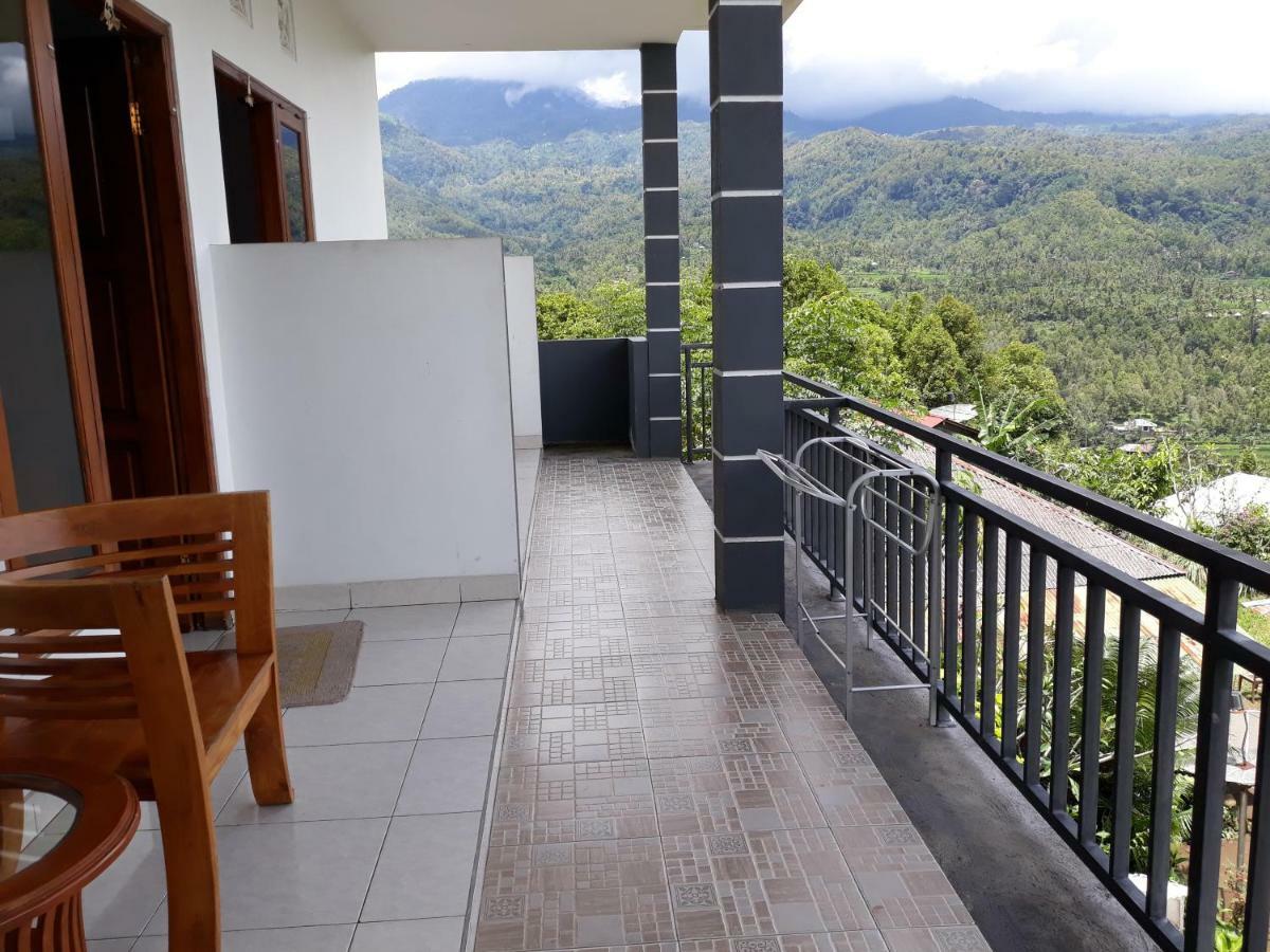 One Homestay And Warung Мундук Экстерьер фото