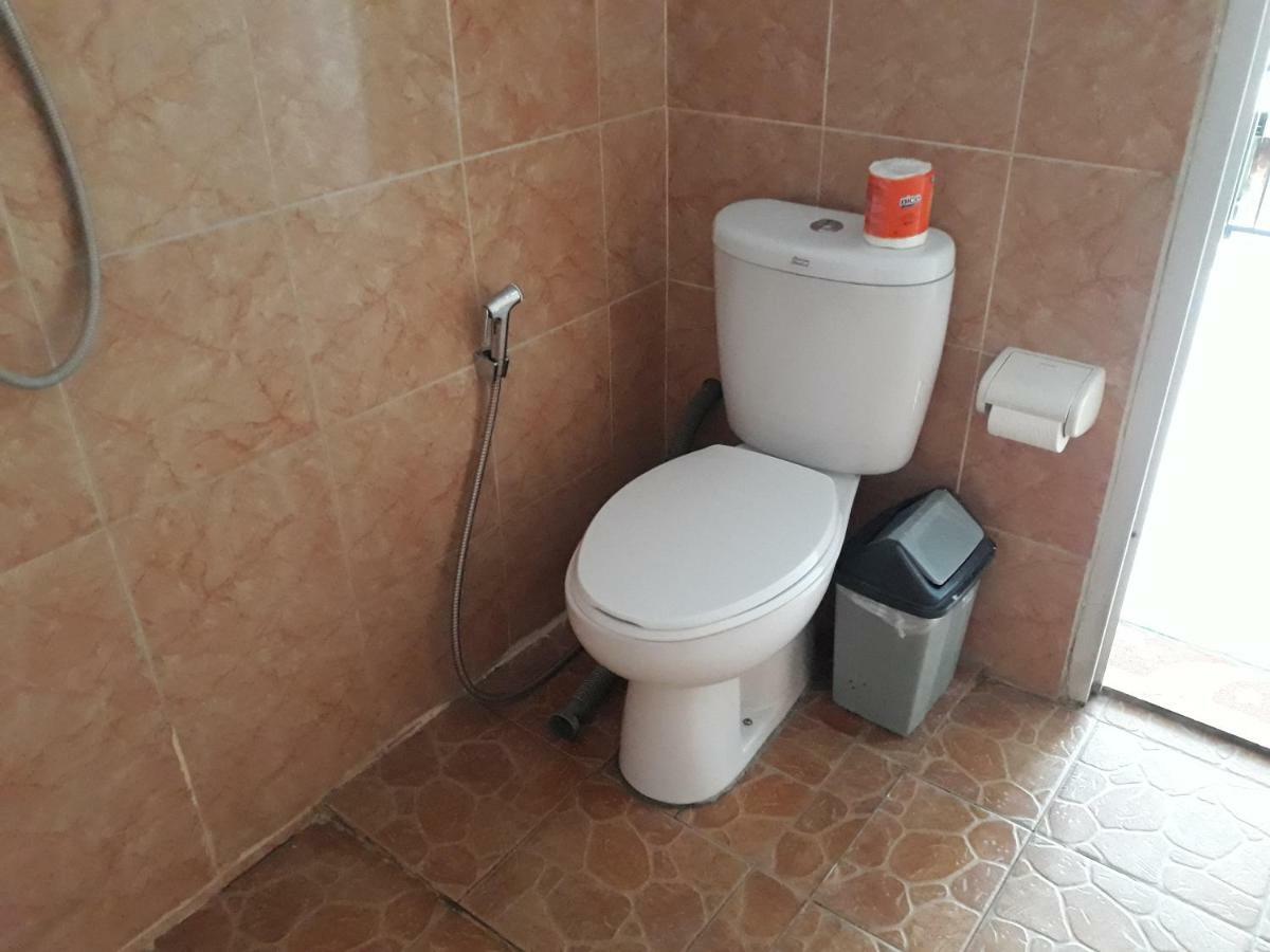 One Homestay And Warung Мундук Экстерьер фото