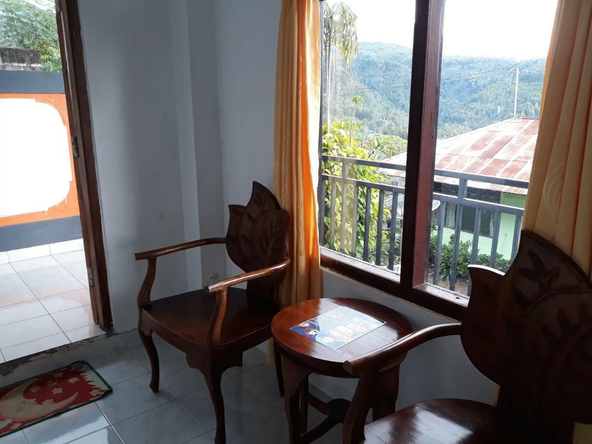 One Homestay And Warung Мундук Экстерьер фото