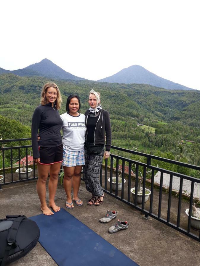 One Homestay And Warung Мундук Экстерьер фото