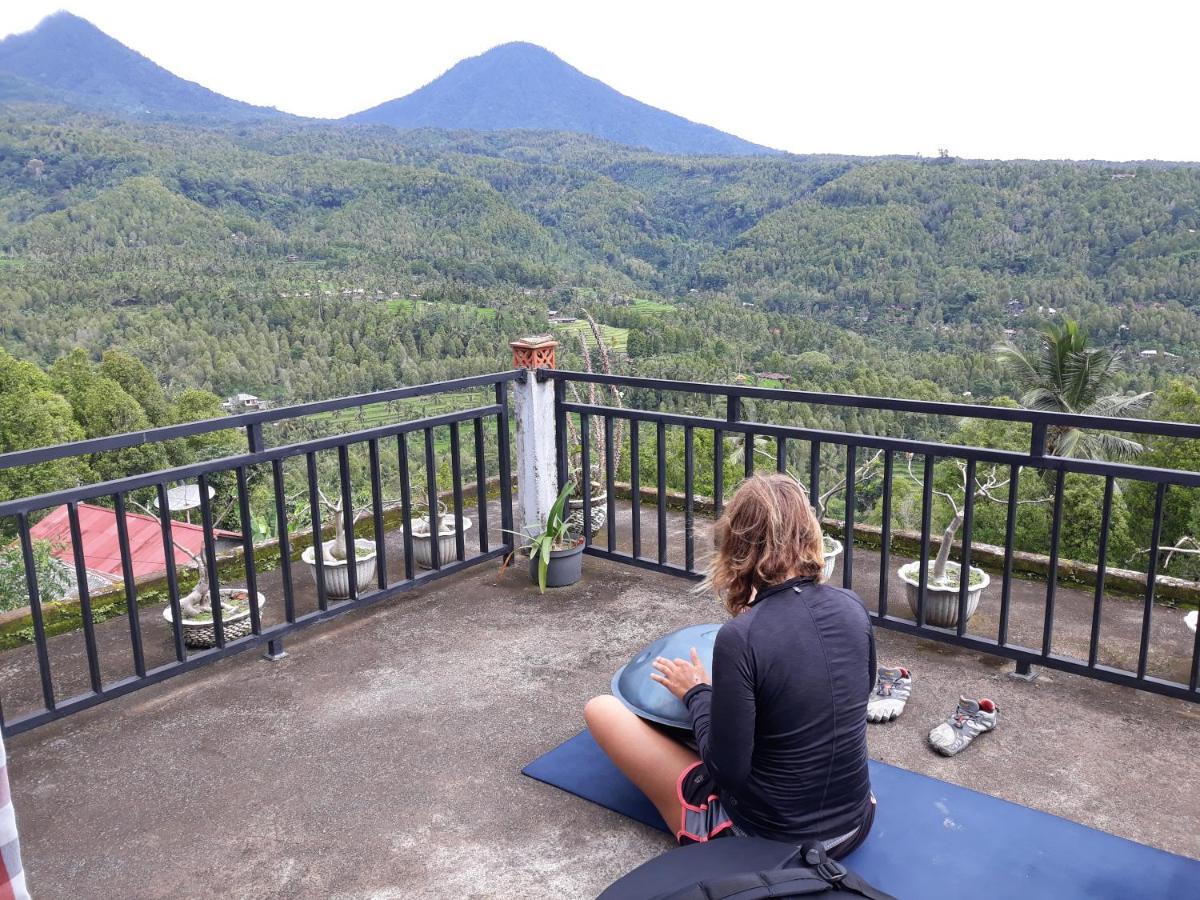 One Homestay And Warung Мундук Экстерьер фото