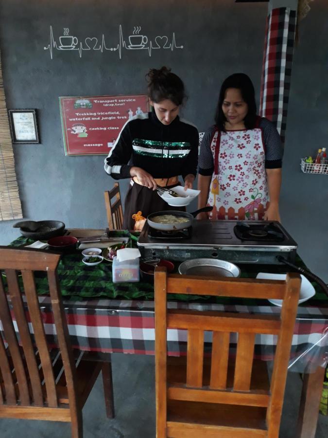 One Homestay And Warung Мундук Экстерьер фото
